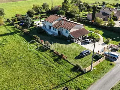 Maison, 165 m²