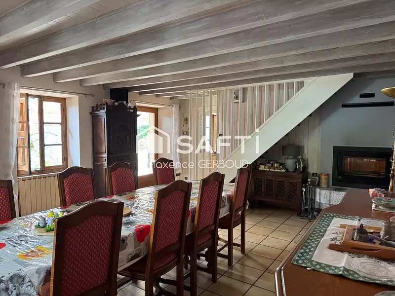 Maison, 184 m²