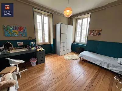 Maison, 275 m²