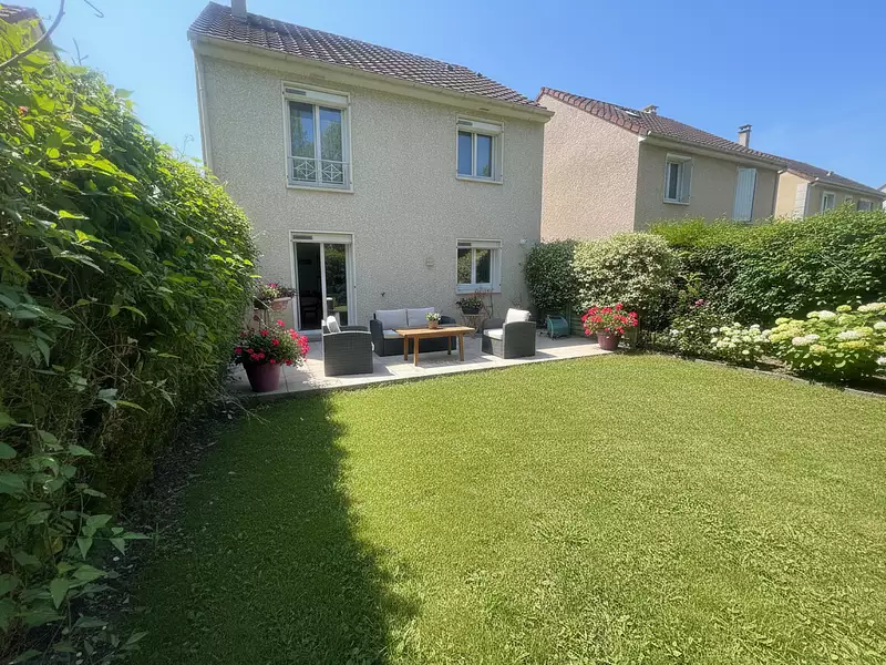 Maison, 94 m²