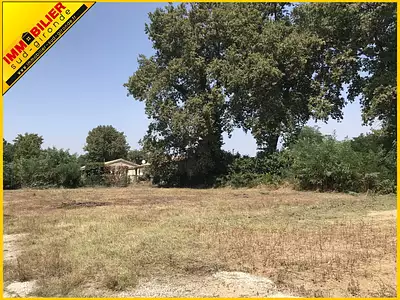 Terrain, 600 m²