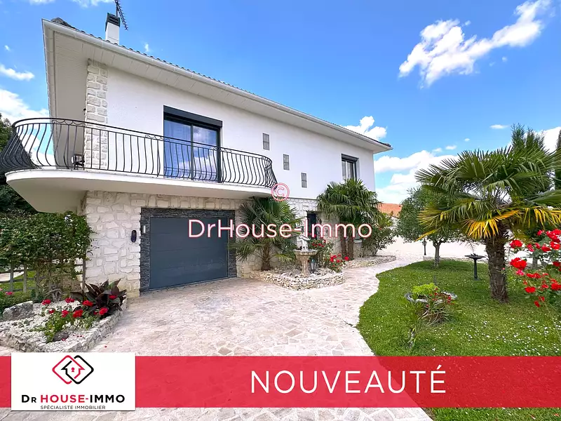 Maison, 221 m²