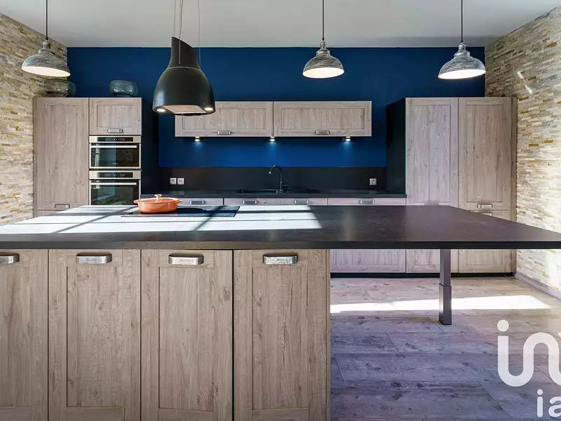 Maison, 280 m²