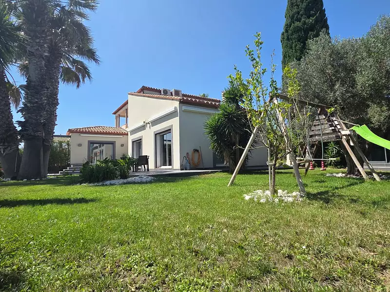Maison, 241 m²