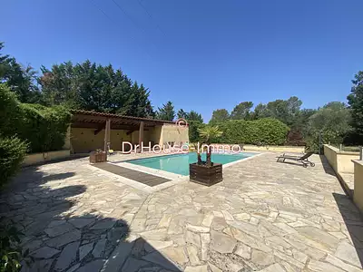 Maison, 222 m²