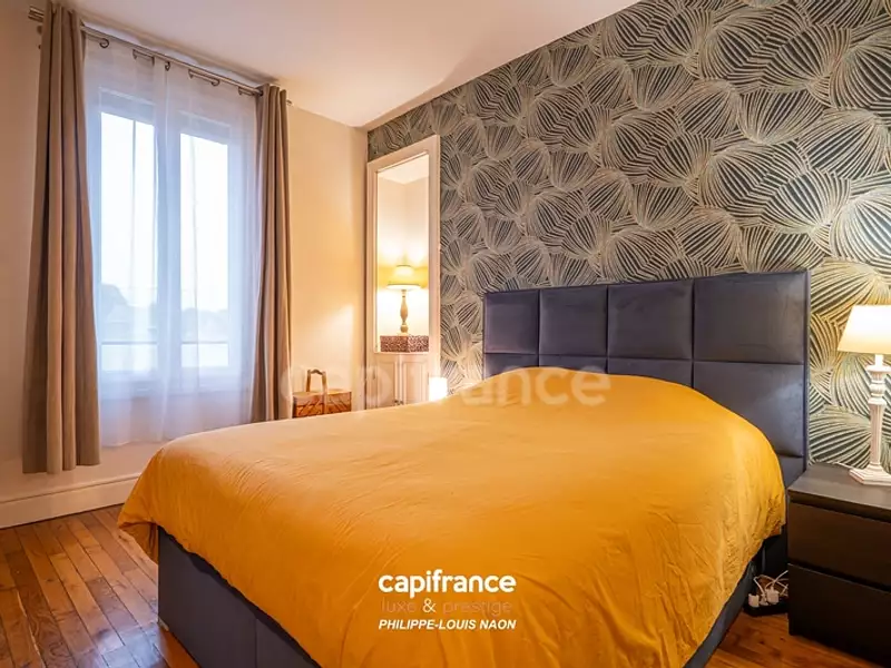 Maison, 235 m²