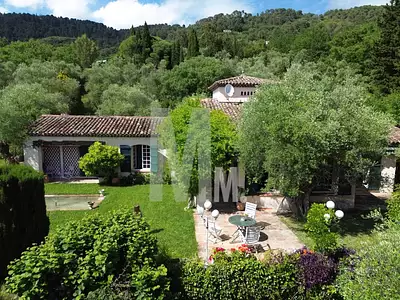 Maison, 250 m²