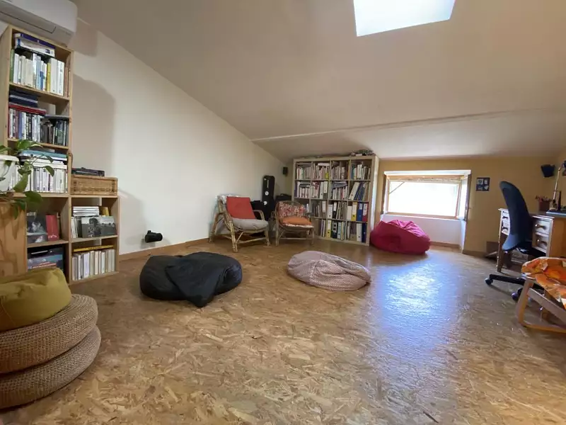 Maison, 163 m²