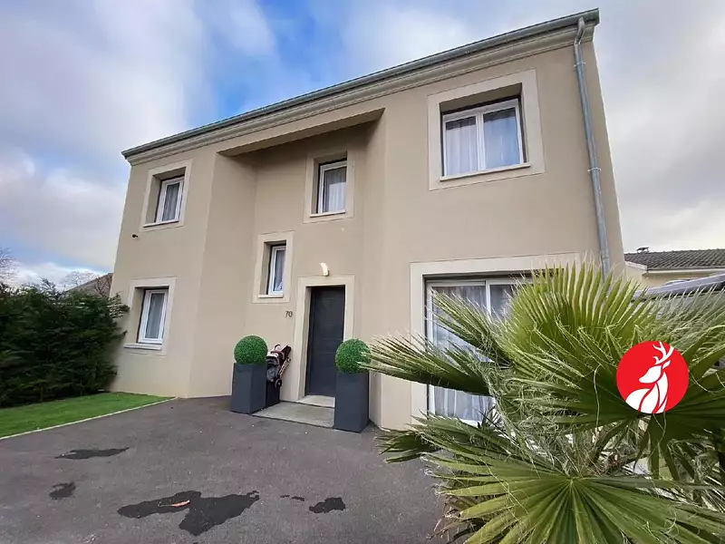 Maison, 137 m²