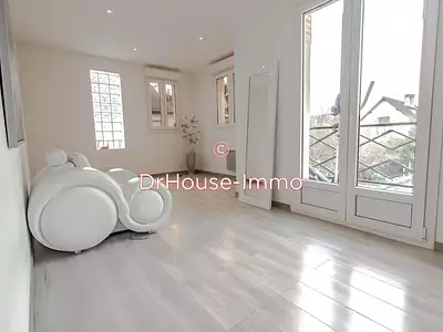 Maison, 250 m²