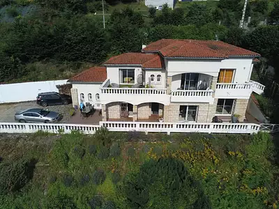 Maison, 260 m²