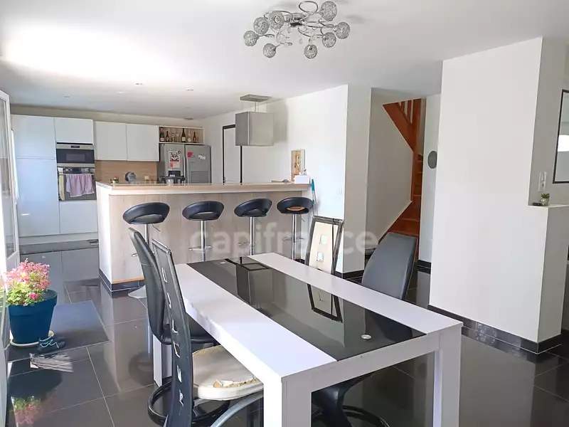 Maison, 113 m²