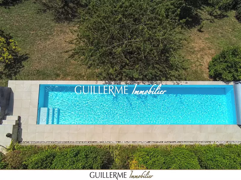 Maison, 217 m²
