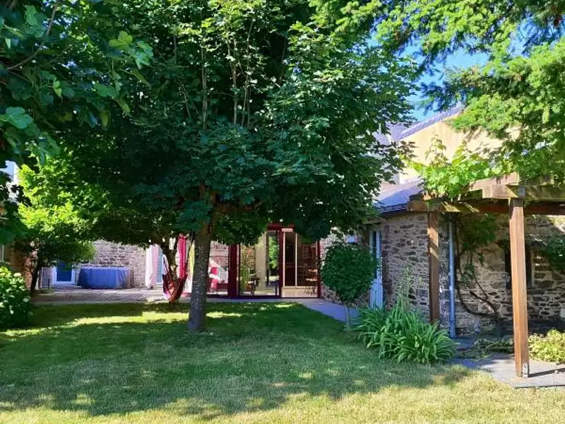 Maison, 225 m²