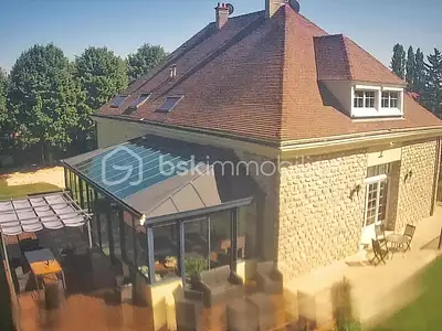 Maison, 303 m²