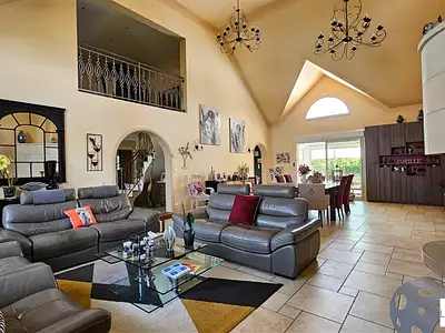 Maison, 196 m²