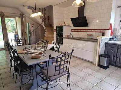 Maison, 239 m²