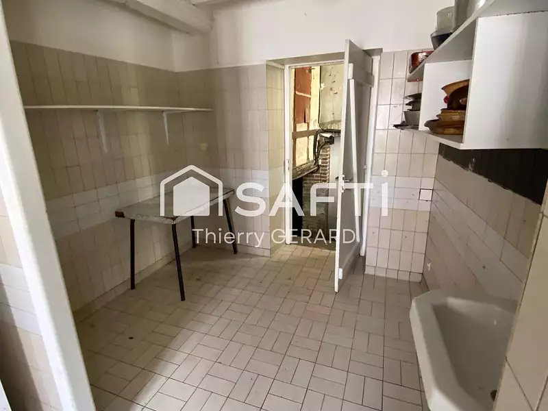Maison, 240 m²