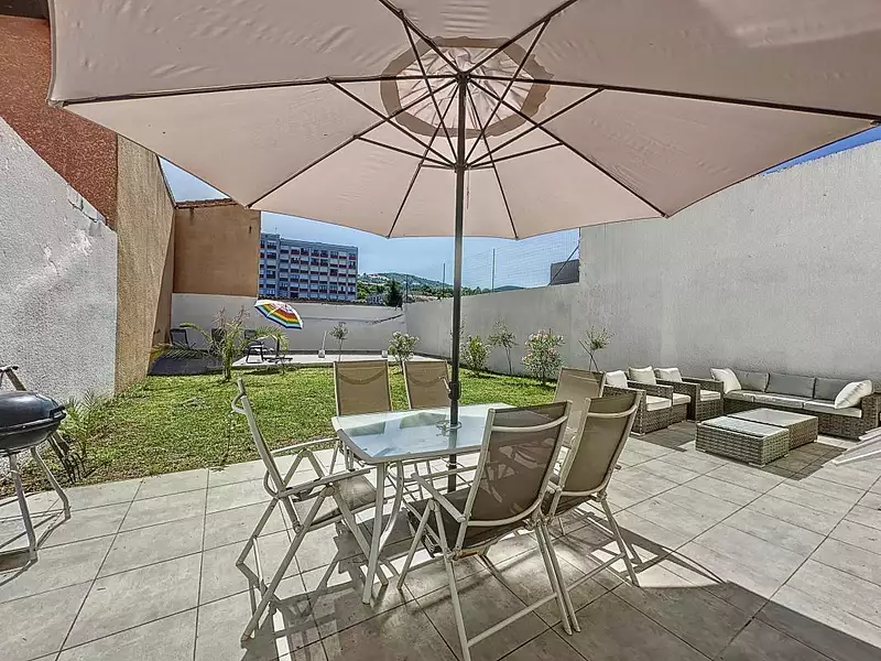 Maison, 190 m²