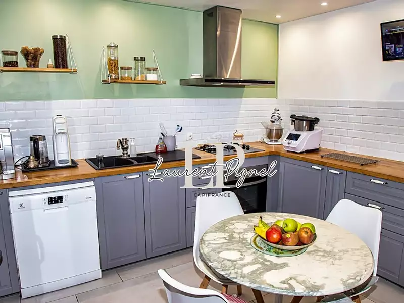 Maison, 177 m²