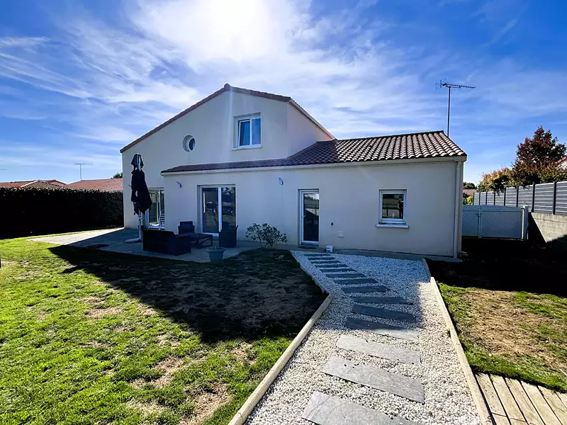 Maison, 160 m²