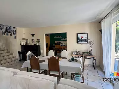 Maison, 250 m²
