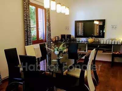 Maison, 560 m²