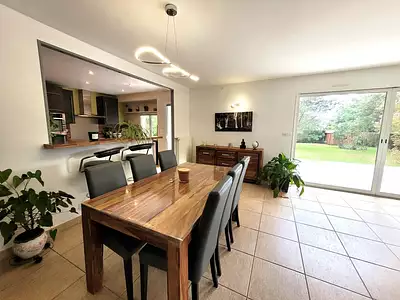 Maison, 201 m²