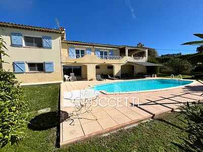 Maison, 175 m²