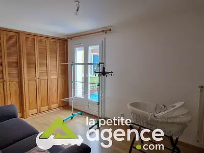 Maison, 166 m²