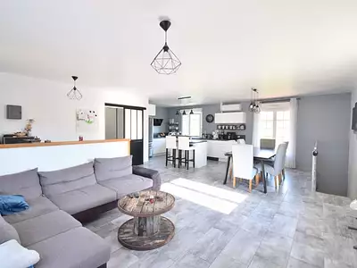 Maison, 97 m²