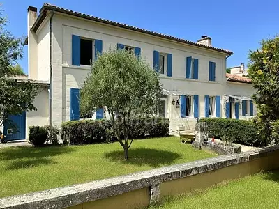 Maison, 254 m²