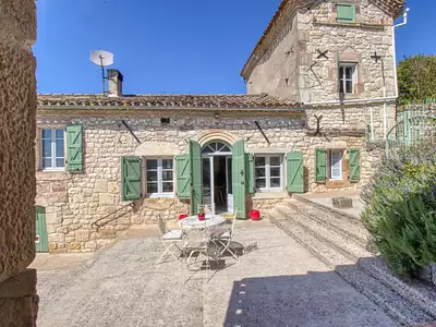 Maison, 244 m²