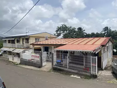 Immeuble, 220 m²