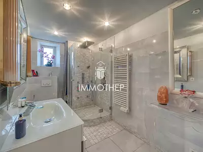 Maison, 190 m²