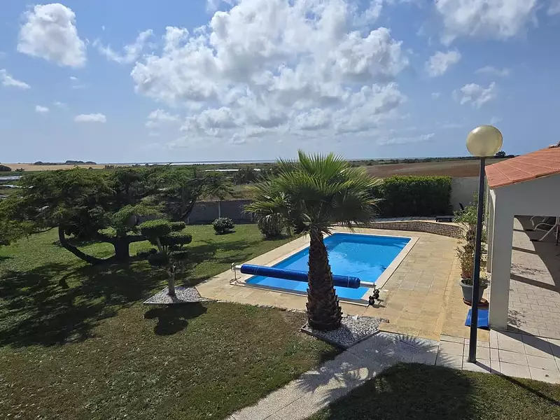 Maison, 239 m²