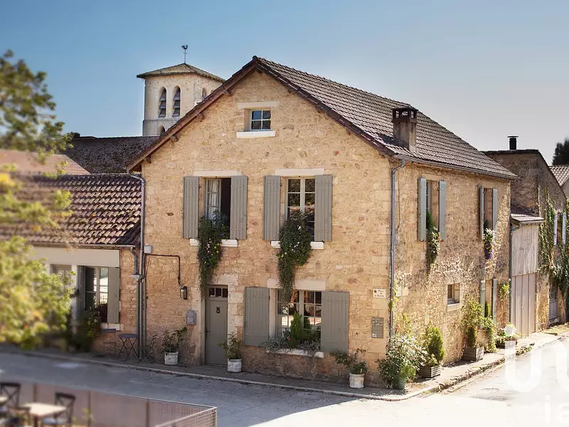 Maison, 164 m²