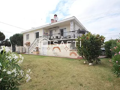 Maison, 200 m²