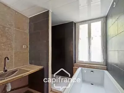 Maison, 330 m²