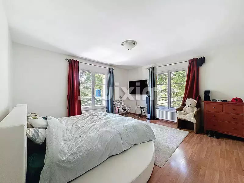 Maison, 259 m²