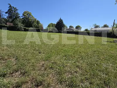 Terrain, 1 460 m²