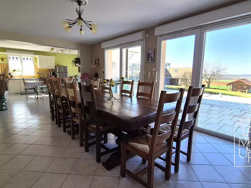 Maison, 231 m²