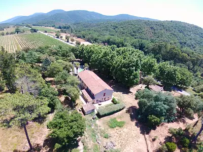 Maison, 950 m²