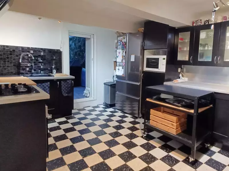 Maison, 251 m²