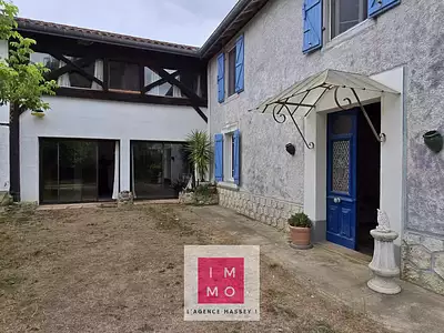 Maison, 250 m²