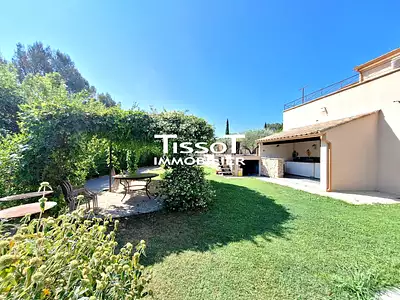 Maison, 227 m²