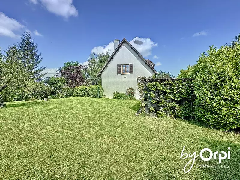 Maison, 319 m²