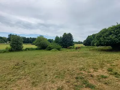 Terrain, 10 500 m²
