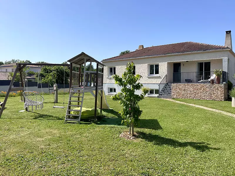 Maison, 179 m²