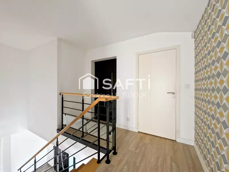 Maison, 285 m²